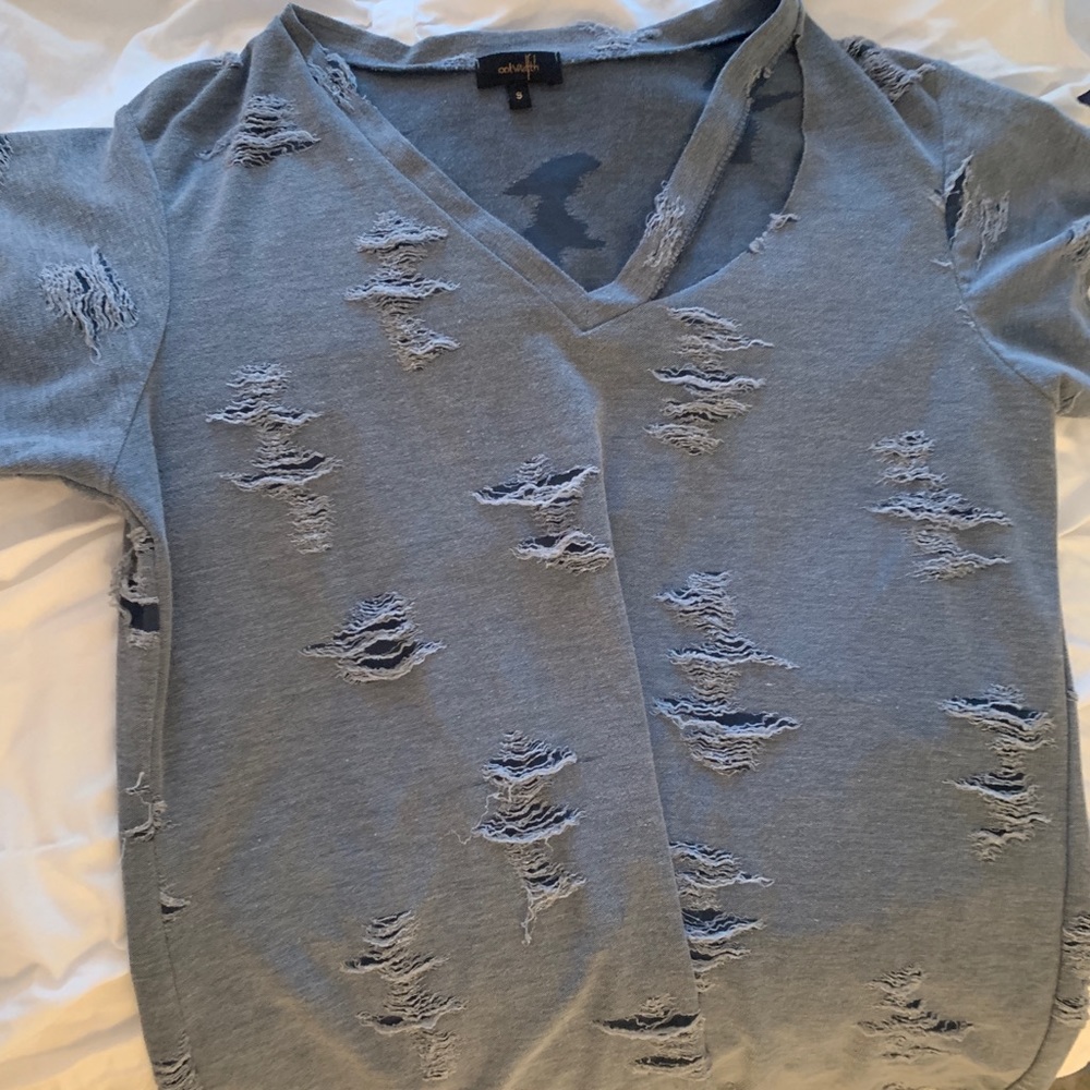 Distressed Top - Picture 3 of 3